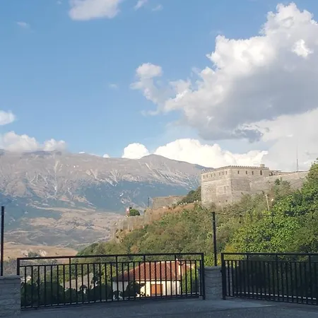 Latifi Pensjonat Gjirokastra