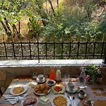 Penzion Latifi Gjirokastër