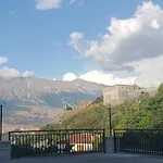 Latifi Penzion Gjirokastër