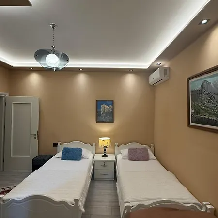 Гостевой дом Latifi 4*